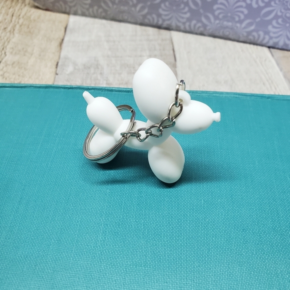Balloon Dog Key Chain/Bag Charm in White - Picture 6 of 7